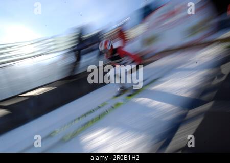 Skispringen allgemein, Skispringer beim Start auf der Schanze. Skispringen Welt Cup à Willingen 17.2.2008 Banque D'Images