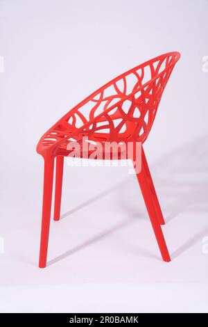 Photos de magnifiques modèles de chaises en plastique prises du Studio Banque D'Images