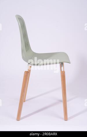 Photos de magnifiques modèles de chaises en plastique prises du Studio Banque D'Images