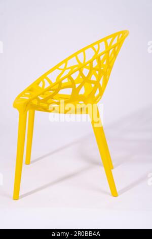 Photos de magnifiques modèles de chaises en plastique prises du Studio Banque D'Images