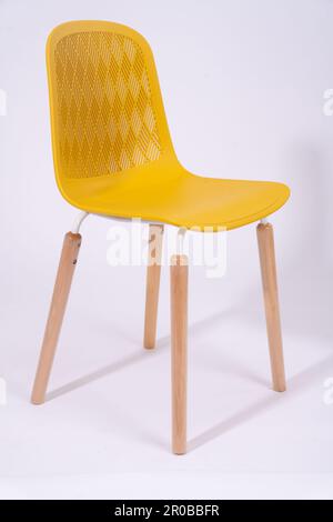 Photos de magnifiques modèles de chaises en plastique prises du Studio Banque D'Images