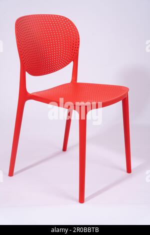 Photos de magnifiques modèles de chaises en plastique prises du Studio Banque D'Images