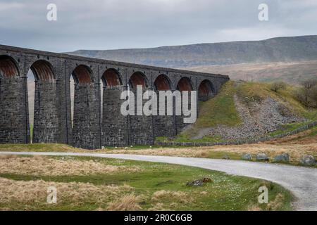 Traversée du viaduc de Ribble, Yorkshire, Royaume-Uni Banque D'Images