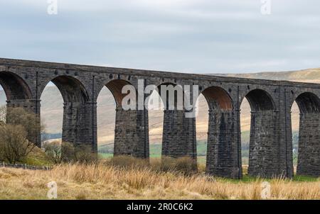 Traversée du viaduc de Ribble, Yorkshire, Royaume-Uni Banque D'Images