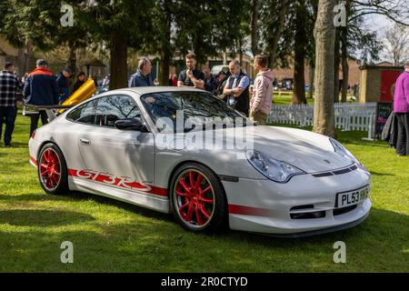 2004 Porsche 911 GT3 RS, exposée au Scramble d'avril qui s'est tenu au Bicester Heritage Centre le 23 avril 2023. Banque D'Images