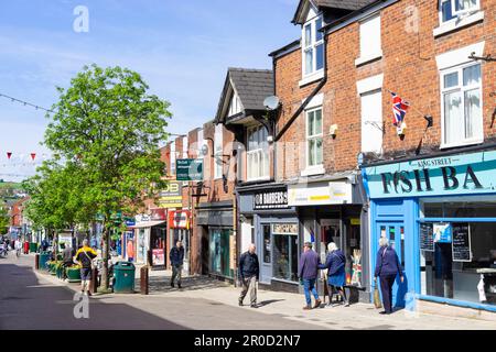 Magasins et entreprises de Belper Derbyshire sur King Street, Belper, Derbyshire, Angleterre, Royaume-Uni, GB, Europe Banque D'Images