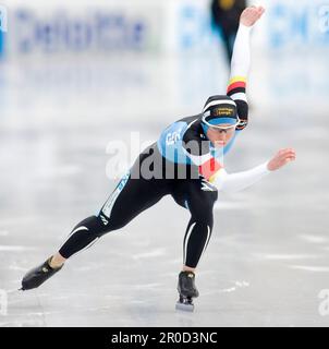 ARCHIVE PHOTO: Sabine VOELKER aura 50 ans sur 11 mai 2023, 57SN WM Inzell 030305.jpg Speed Skating, Championnat du monde distances individuelles sur 3 mars 2005, 1500 m femmes - Sabine VOELKER (GER) ?Sven Simon#Prinzess-Luise-Strasse 41#45479 Muelheim / R clock #tel 0208/9413250#fax. 0208/9413260#KTO.1428150 C ommerzbank E ssen BLZ 36040039# www.SvenSimon.net. Banque D'Images