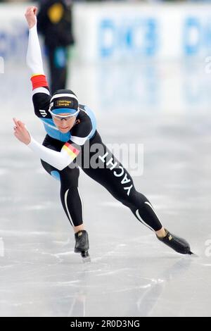 ARCHIVE PHOTO: Sabine VOELKER aura 50 ans sur 11 mai 2023, 55SN WM Inzell 030305.jpg Speed Skating, Championnat du monde distances individuelles sur 3 mars 2005, 1500 m femmes - Sabine VOELKER (GER) ?Sven Simon#Prinzess-Luise-Strasse 41#45479 Muelheim / R clock #tel 0208/9413250#fax. 0208/9413260#KTO.1428150 C ommerzbank E ssen BLZ 36040039# www.SvenSimon.net. Banque D'Images