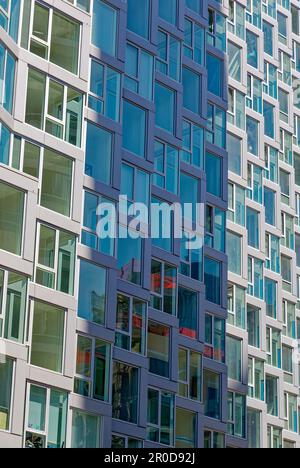 LA VIA 57 West Apartments représente un nouveau type de bâtiment – Courtscraper – selon l'architecte Bjarke Ingels Group. Banque D'Images