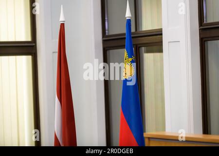 RIGA, Lettonie. 8th mai 2023. Dominique Hasler, ministre des Affaires étrangères, de l'éducation et des Sports du Liechtenstein, et Edgars Rinkevics, ministre des Affaires étrangères de Lettonie, lors d'une conférence de presse. Credit: Gints Ivuskans/Alamy Live News Banque D'Images