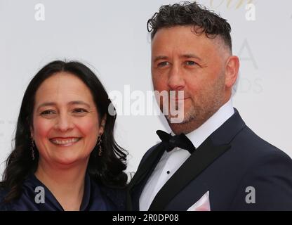 Dublin, Irlande. 7th mai 2023. Catherine Martin TD, ministre du Tourisme, de la Culture, des Arts, Gaeltacht, Sport and Media et Francis Noel Duffy arrivent sur le tapis rouge au Irish film and Television Awards (IFTAS), au Dublin Royal Convention Center. Credit: Doreen Kennedy/Alamy Live News. Banque D'Images