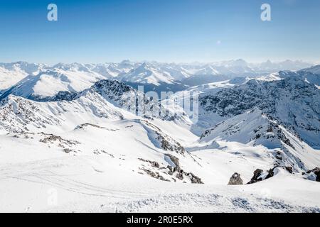 Suisse, Grisons, Davos: Vue de Weissfluhgipfel (2844m) Banque D'Images