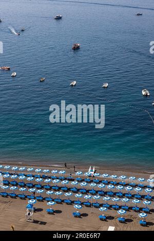 La plage de Positano, Campanie, Italie Banque D'Images