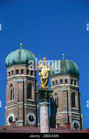 Mariensaeule en face de l'église notre-Dame, Munich Banque D'Images