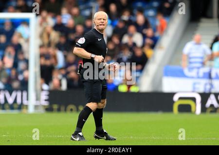 Londres, Royaume-Uni. 08th mai 2023. Arbitre, Andy Woolmer vu lors du match de championnat EFL Sky Bet entre Queens Park Rangers et Bristol City au Kiyan Prince Foundation Stadium, Londres, Angleterre, le 8 mai 2023. Photo de Carlton Myrie. Utilisation éditoriale uniquement, licence requise pour une utilisation commerciale. Aucune utilisation dans les Paris, les jeux ou les publications d'un seul club/ligue/joueur. Crédit : UK Sports pics Ltd/Alay Live News Banque D'Images