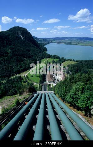 Vue sur la centrale de Walchensee, Kochelsee, Bavière, Allemagne, Europe Banque D'Images