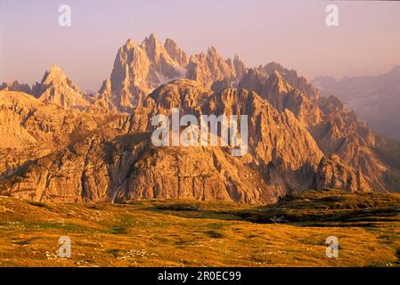 Vue sur la chaîne Cadini, Tyrol du Sud, Italie Banque D'Images