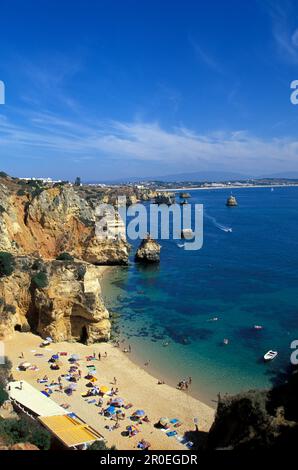 Vue panoramique sur la plage et la côte, Porio do Camilo, Lagos, Algarve, Portugal, Europe Banque D'Images