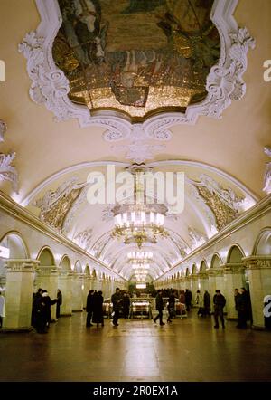 Station de métro Komsomolskaya, Moscou Russie Banque D'Images