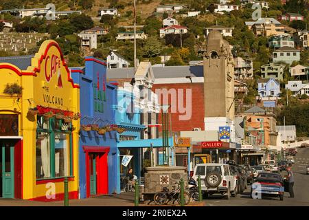 Façades colorées de cafés de London Street, Lyttelton, péninsule de Banks, Île du Sud, Nouvelle-Zélande, Océanie Banque D'Images