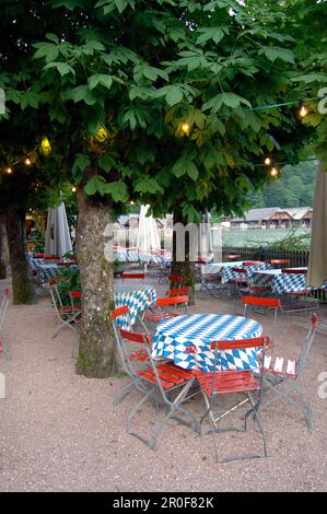 Jardin de bière déserté dans la soirée, Berchtesgaden, Bavière, Allemagne, Europe Banque D'Images