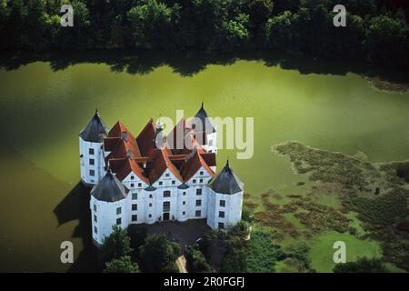 Photo aérienne de Schloss Glücksburg, château près de Flensburg, la côte de la mer Baltique, le Schleswig Holstein, le nord de l'Allemagne Banque D'Images