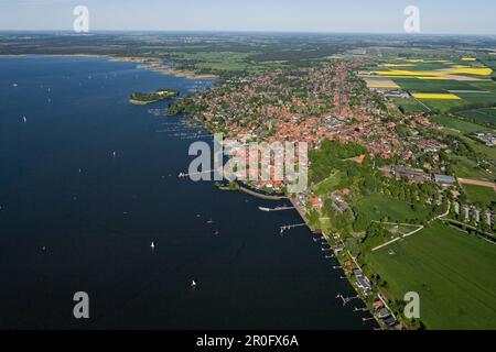 Prise de vue aérienne de Steinhude au lac Steinhude, Basse-Saxe, Allemagne Banque D'Images