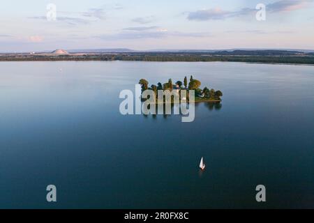 Prise de vue aérienne de l'île Wilhelmstein avec forteresse, lac Steinhude, Basse-Saxe, Allemagne Banque D'Images