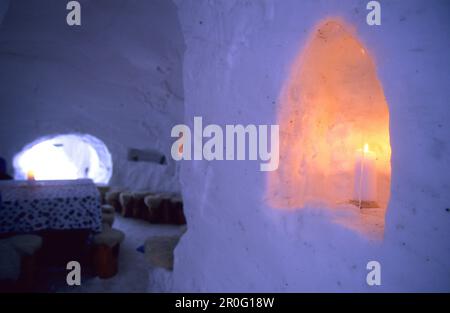 Village igloo dans la station de ski de Motta Naluns au-dessus de Scuol, Basse Engadine, Engadine, Suisse Banque D'Images