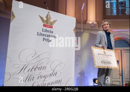 AMSTERDAM - Anjet Daanje a remporté le Prix de la littérature libre. Daanje a gagné le prix pour son roman la chanson de stork et dromadaire. ANP EVERT ELZINGA pays-bas sortie - belgique sortie Banque D'Images