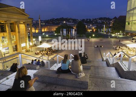 Place du château avec Kunstmuseum et Konigsbau, Stuttgart, Bade-Wurtemberg, Allemagne Banque D'Images