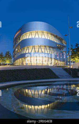 Musée Mercedes-Benz, Stuttgart Bad Cannstatt,, Baden-Wurttemberg, Allemagne Banque D'Images