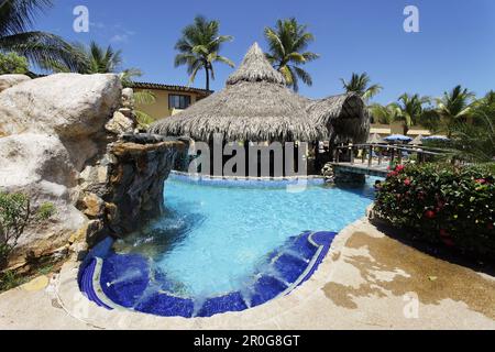 La piscine, l'hôtel Pueblo Caribe, Playa el Agua, Isla Margarita, Venezuela, Nueva Esparta Banque D'Images