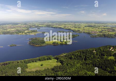 Photo aérienne du lac Staffelsee près de Murnau, Bavière, Allemagne Banque D'Images