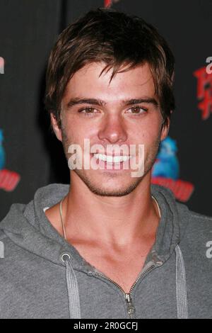 Matthew Lawrence fait la promotion de son rôle de vedette dans la comédie de Fox Atomic « The Comebacks » à Planet Hollywood Times Square à New York, sur 10 octobre 2007. Crédit photo : Henry McGee/MediaPunch Banque D'Images