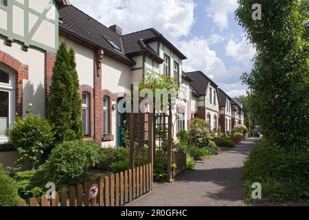 Jardins d'avant, village de travailleurs Nordwolle, Delmenhorst, Basse-Saxe, Allemagne Banque D'Images
