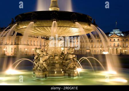 Nouveau château (Neues Schloss) avec la place du château (Schlossplatz), la résidence de style baroque tardif est utilisée par le Parlement d'État de Bade-Wurtemberg, Stut Banque D'Images