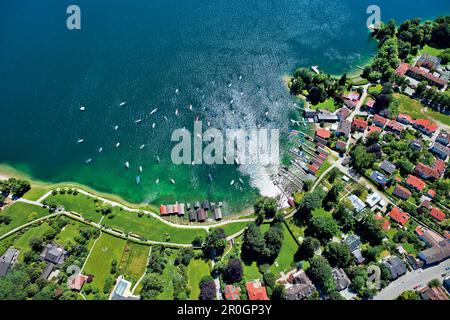 Vue aérienne de la ville de Tutzing sur la rive du lac Starnberger See, haute-Bavière, Allemagne, Europe Banque D'Images