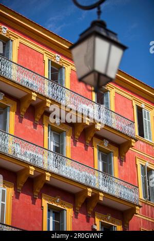 Maison colorée sur le boulevard Roi Jérôme, Ajaccio, Corse, France Banque D'Images