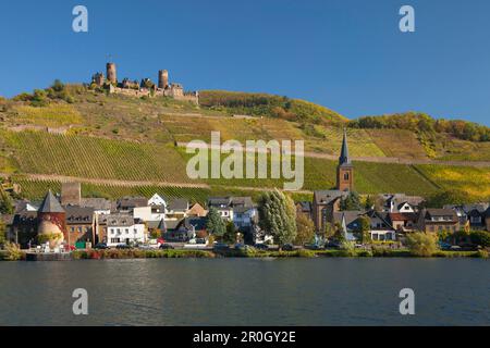 Château de Thurant au soleil, Alken, Moselle, Rhénanie-Palatinat, Allemagne, Europe Banque D'Images