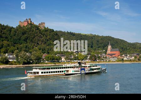 Bateau à aubes Goethe au Rhin près d'Oberwesel, château de Stahleck et Liebfrauenkirche, Oberwesel, Rhin, Rhénanie-Palatinat, Ger Banque D'Images