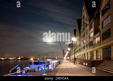 Entrepôt Siebengebirge, Rheinauhafen, Cologne, Rhénanie-du-Nord-Westphalie, Allemagne, Europe Banque D'Images