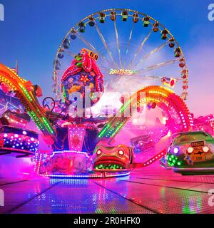 Palmkirmes, la plus grande foire paroissiale du printemps à NRW la nuit, Allemagne, Rhénanie-du-Nord-Westphalie, région de la Ruhr, Recklinghausen Banque D'Images