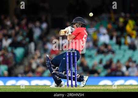 Sydney, Australie, 5 novembre 2022. Sam Curran, d'Angleterre, a participé au match de cricket de la coupe du monde T20 de l'ICC entre l'Angleterre et le Sri Lanka au terrain de cricket de Sydney sur 05 novembre 2022, à Sydney, en Australie. Crédit : Steven Markham/Speed Media/Alay Live News Banque D'Images