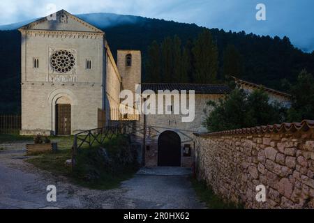 Abbazia di San Felice, église du monastère, abbaye, 12th siècle, romane, près de Castel San Felice, Val di Nera, vallée de la rivière Nera, province de P Banque D'Images