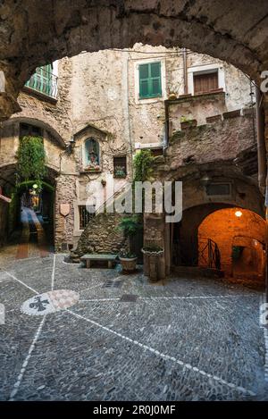 Dolceacqua, Val Nervia, province de Imperia, Ligurie, ligurie, italie Banque D'Images