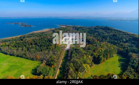 Vue aérienne du château de Herrenchiemsee, Chiemsee, Bavière, Allemagne Banque D'Images