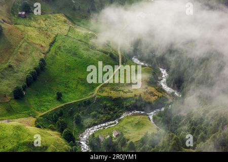 Vue depuis le col de Timmelsjoch en direction de la vallée de Passeier, Tyrol du Sud, Italie Banque D'Images