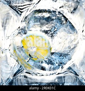 Citron sur glace, boisson longue, cocktail Banque D'Images