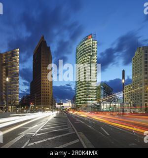 La Potsdamer Platz, Berlin , Kollhoff-Tower, Sony Center, DB Tower , Beisheim Center, S Bahn entrée privée, Berlin Centre, Allemagne Banque D'Images